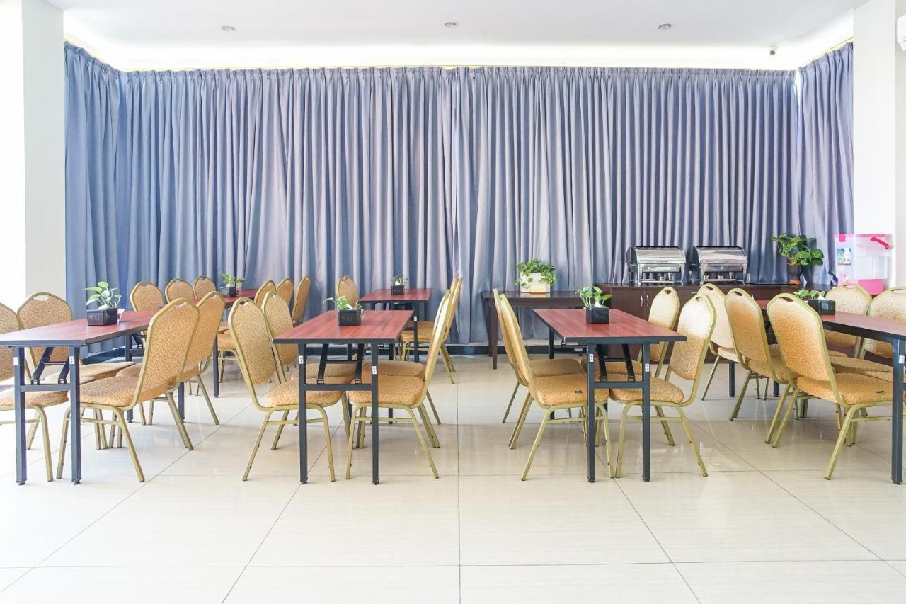 Royal 2* Manado